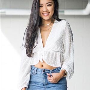 Open front tie knot crop top